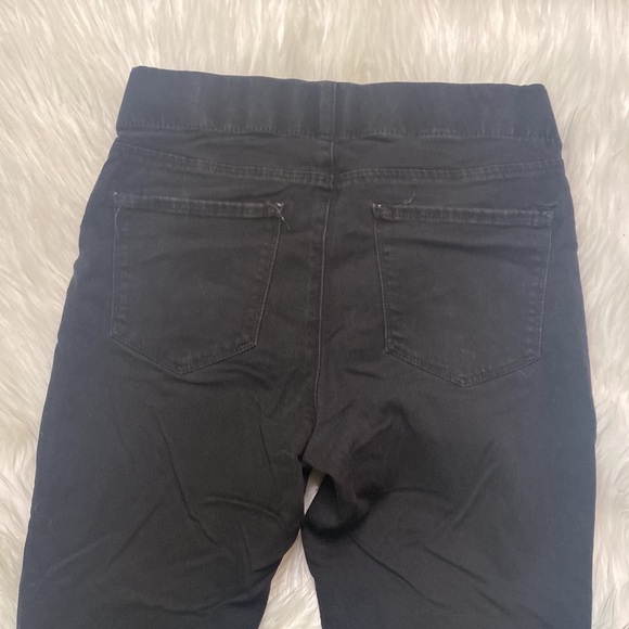 NYDJ Skinny Ankle Pull-On Jeans
With Sideseam Slit, Size 6 petite - Picture 8 of 8